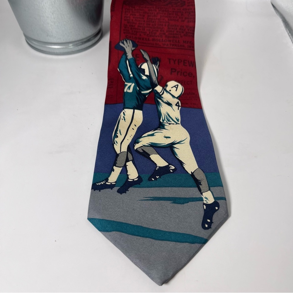 Spencer & Lowe Vintage Men’s Silk Football Neck Tie‎ Red, Blue & Gray.